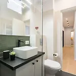 Sunny 4br Flat - Location - Charming Balcony Bucareste