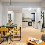 Apartamento Sunny 4br Flat - Location - Charming Balcony Bucareste