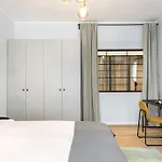Sunny 4br Flat - Location - Charming Balcony *