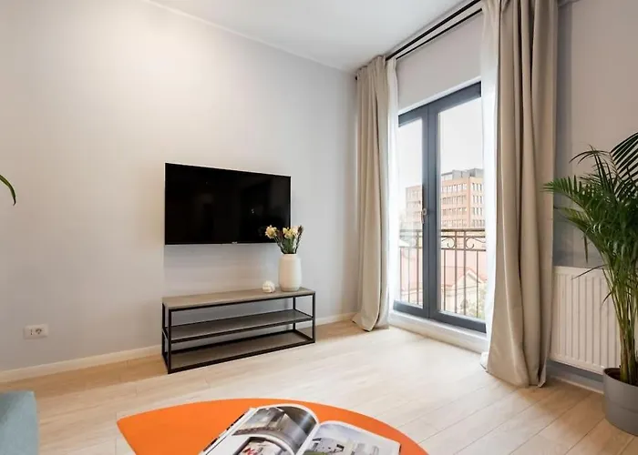 Apartment Sunny 4br Flat - Location - Charming Balcony Bukarest