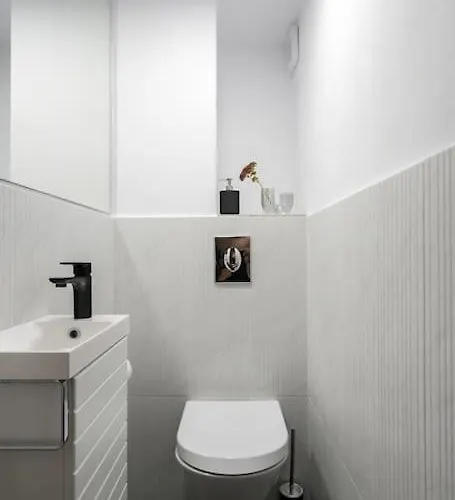 公寓 Sunny 4br Flat - Location - Charming Balcony