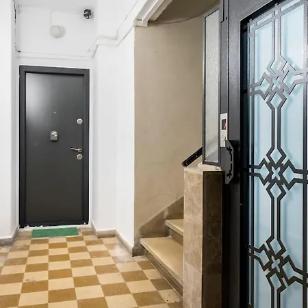 Apartment Sunny 4br Flat - Location - Charming Balcony