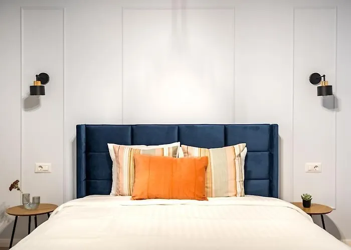 Sunny 4br Flat - Location - Charming Balcony * 부쿠레슈티