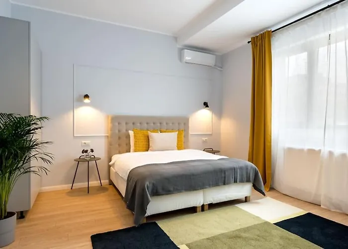 아파트 Sunny 4br Flat - Location - Charming Balcony *